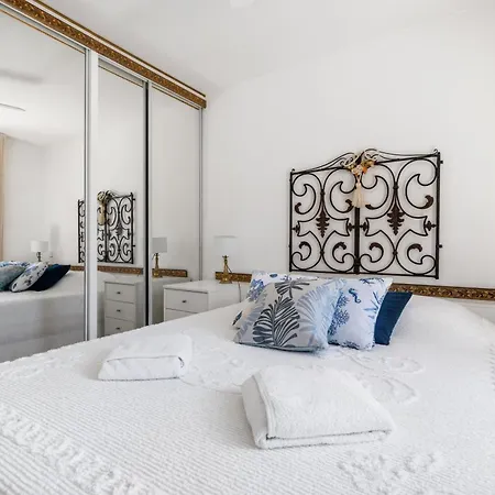 Rivella Apartment *